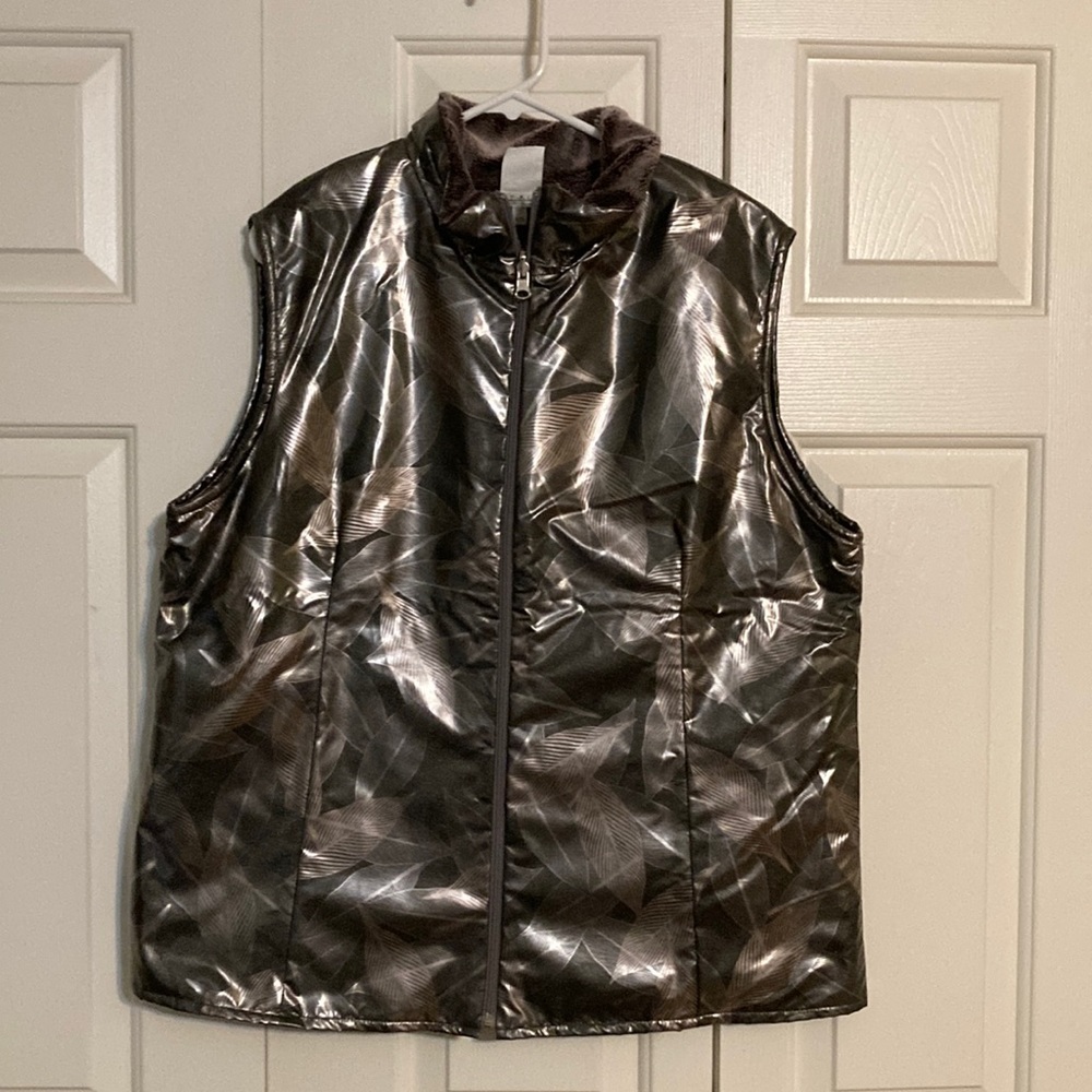 Robert Kitchen metallic zipper vest XL
